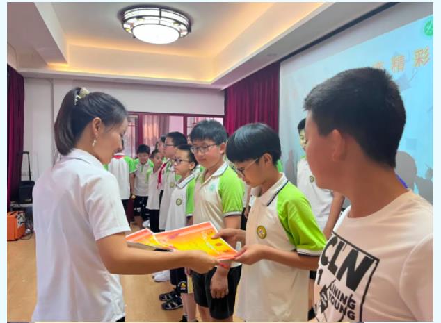 點(diǎn)亮人生夢想逐鹿精彩未來——華油榮德小學(xué)隆重舉行2023屆畢業(yè)典禮